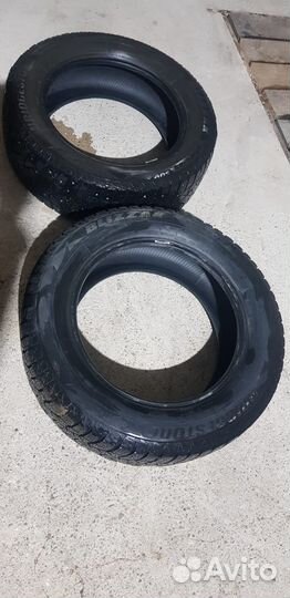 Bridgestone Blizzak Spike-02 225/60 R17