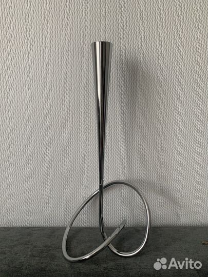 Ваза металлическая