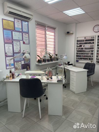 Аренда места мастера маникюра/педикюра