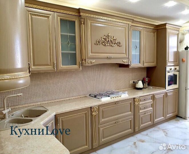 Кухня из массива натурального дерева