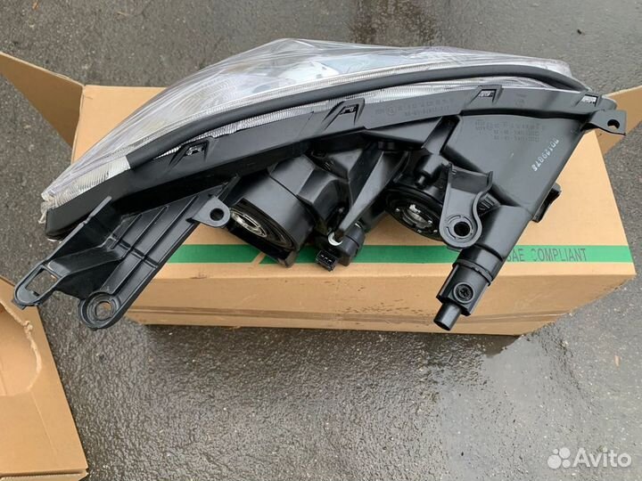 Фара левая Rav-4, Rav 4 (с 2008 года)