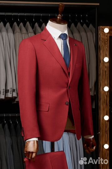 Мужской костюм тройка