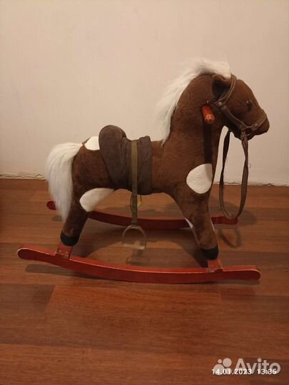 Качалка лошадь со звуковыми эффектами