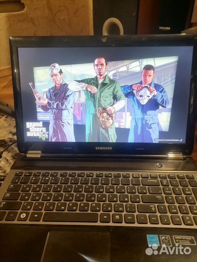 Игровой ноутбук Samsung