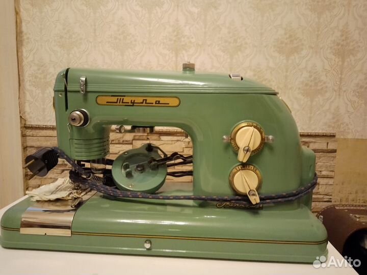 Швейная машинка ручная