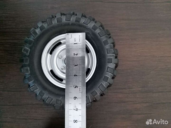 Резина новая на RC модель в 1:10 масштабе