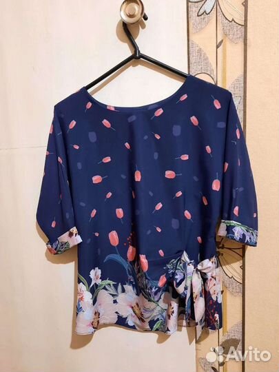 Блузки все по 250 смотри