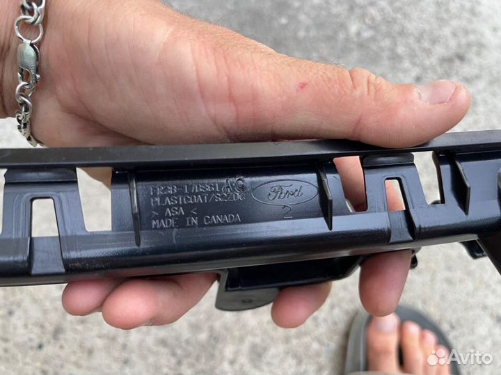 Кронштейн заднего бампера Mustang 2015