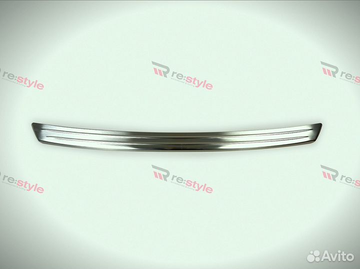 Накладка заднего бампера Camry 50 Хром