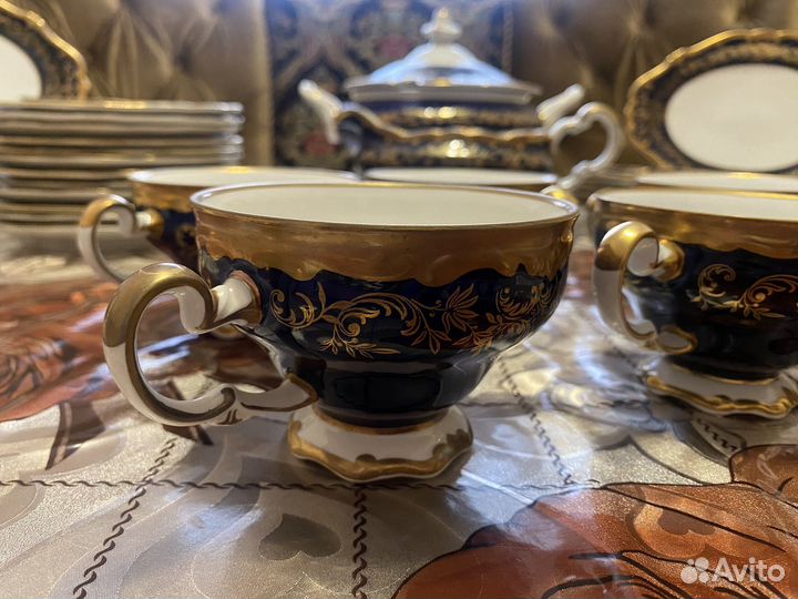 Фарфоровый сервиз