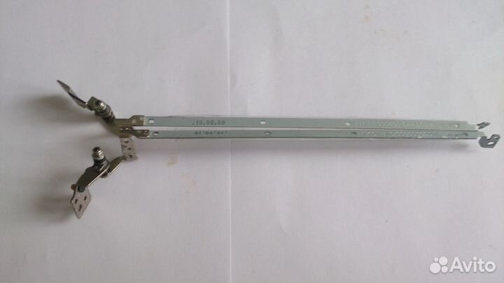 Петли Acer 5552