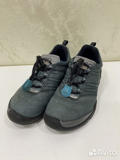 Кроссовки ecco biom