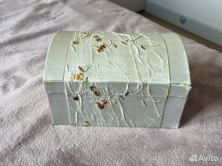 Шкатулка для украшений