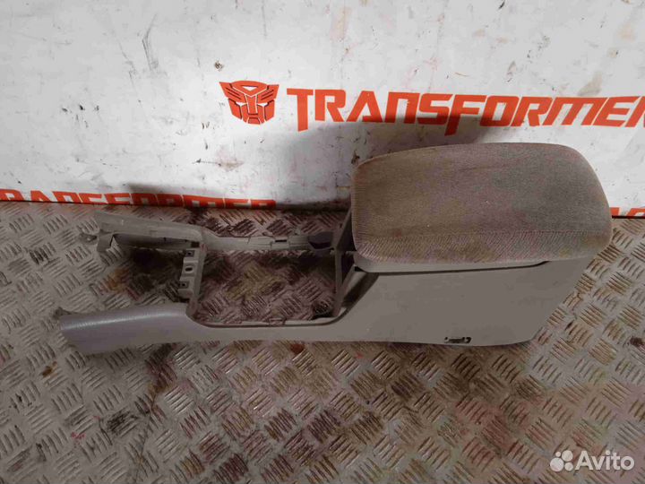 Подлокотник Мазда Милления TA5P