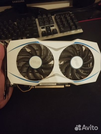 Видеокарта Radeon(TM) RX 460 Graphics