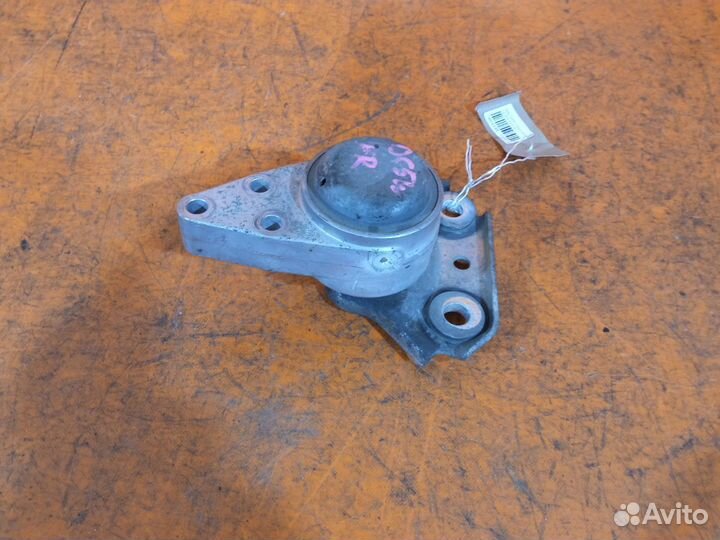 Подушка двигателя DC5W-333088 на Mazda Verisa DC5W