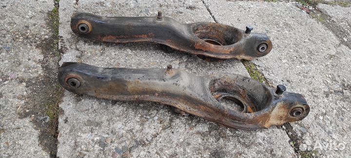 Подпружинные рычаги