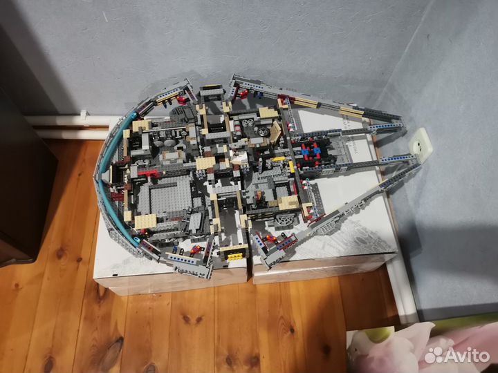 Конструктор Lego Star Wars 75192 Millennium Falcon