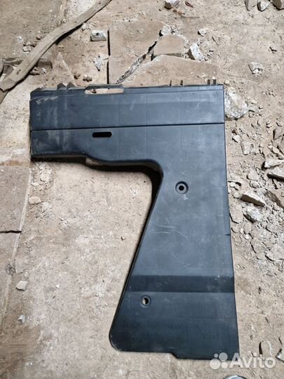 Обшивка багажника Chevrolet Evanda