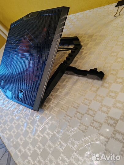 Подставка для охлаждения ноутбука