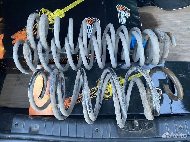 Комплект стоек с занижением и амортизаторов