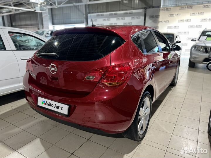 Opel Astra 1.6 МТ, 2011, 139 000 км