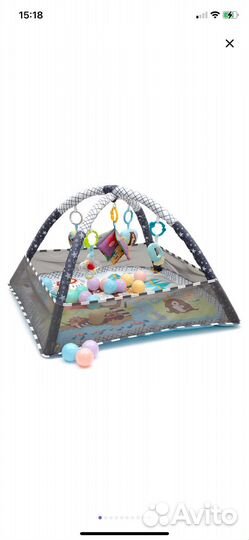 Игровой коврик с игрушками