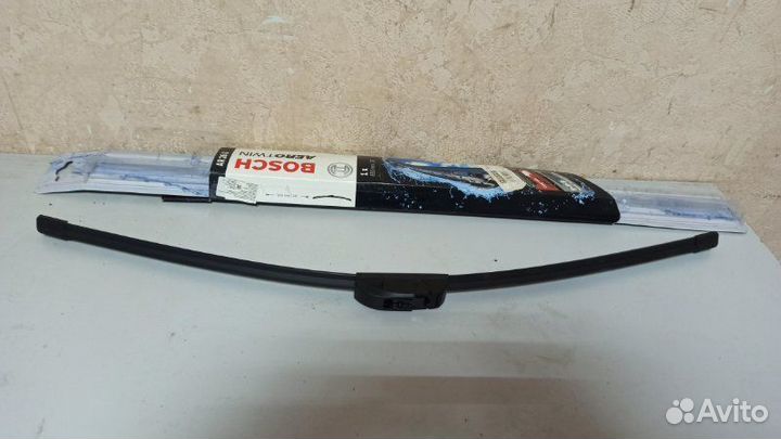 Щетка стеклоочистителя передняя Toyota Land