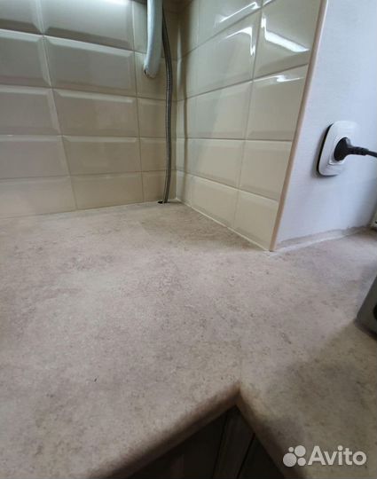 Кухня. Влагостойкая столешница