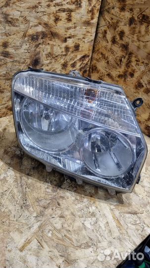 Фара передняя правая Renault Duster 1
