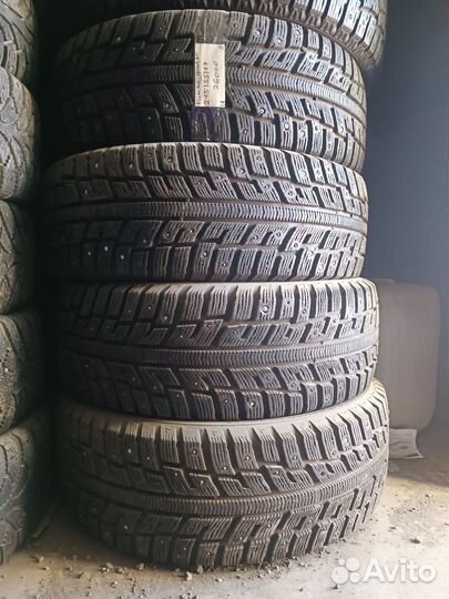 Kumho WinterCraft Ice Wi32 215/55 R17