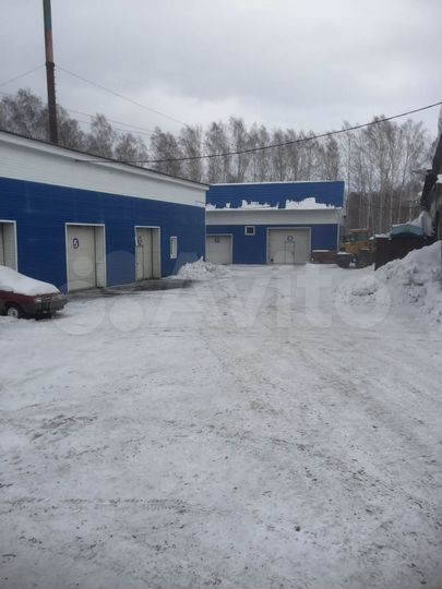 Гараж, > 30 м²