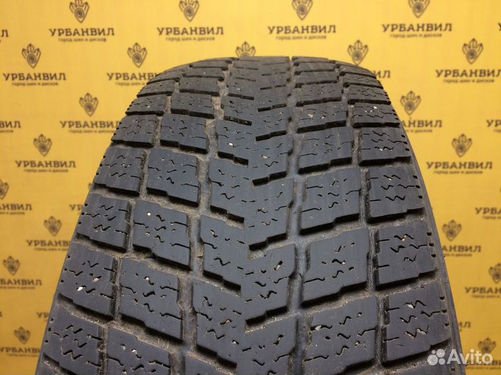 Roadstone Winguard SUV 215/70 R16 100T