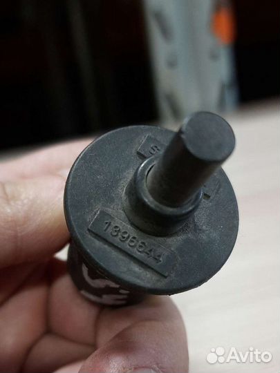 Концевик двери Scania 5 серия