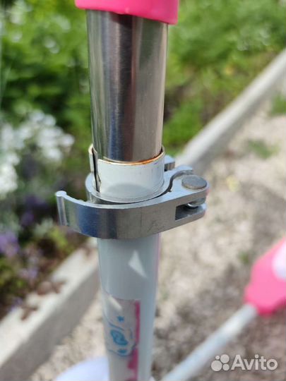 Самокат детский, лягушка б/у в отличном состоянии