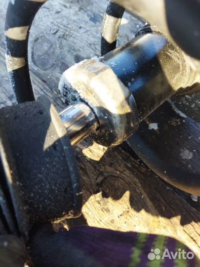 Стойка передняя правая Mazda Mpv LY3P