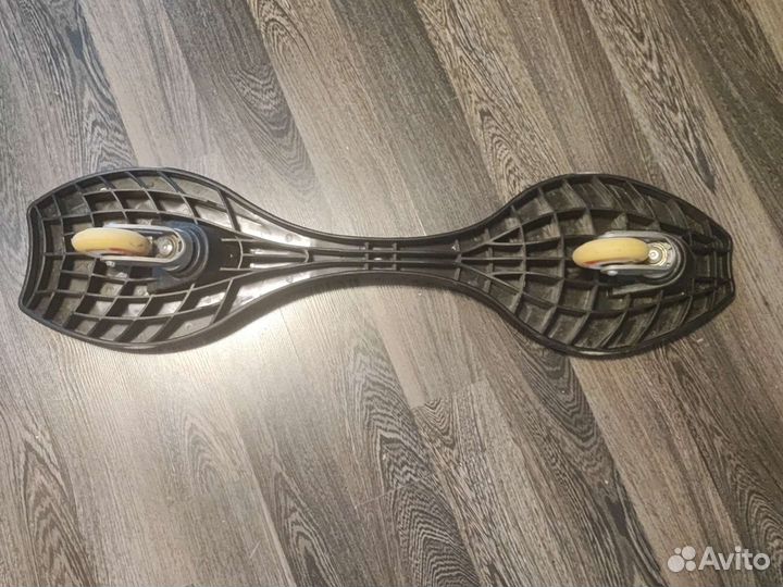 Балансирующий скейтборд