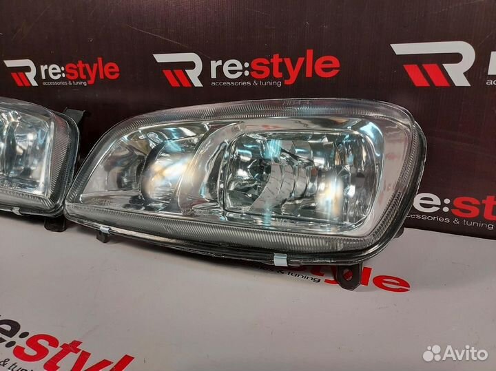 Фары Toyota RAV4 (XA10) 1997-2000 Светлые S1910