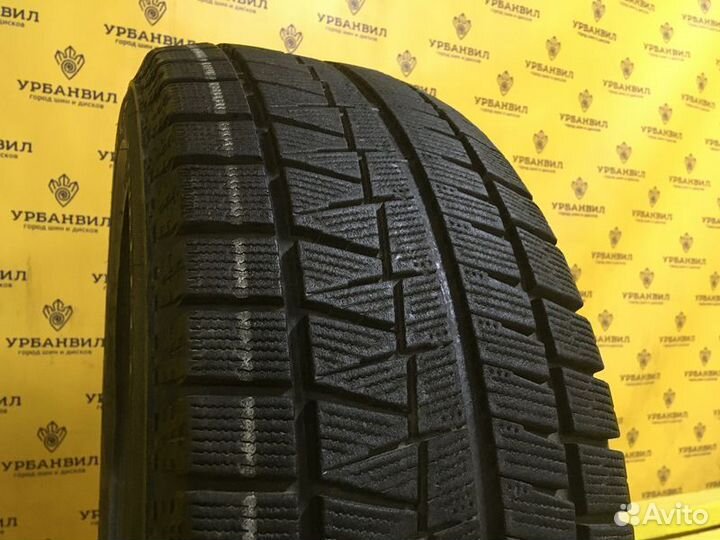 Bridgestone Blizzak Revo GZ 215/55 R16 93S