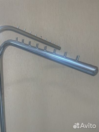 Стойка для одежды