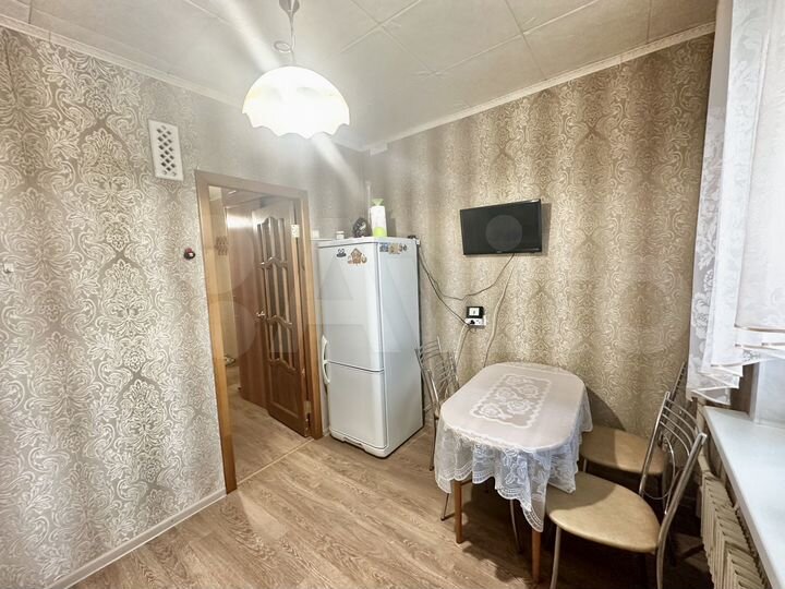 1-к. квартира, 37 м², 8/10 эт.