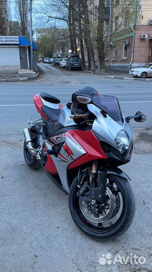 Suzuki GSX-R 1000 k7