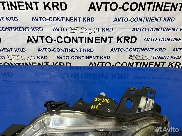 Фара передняя левая Toyota Mark X GRX120 4GR