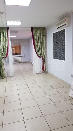 Торговая площадь, 70 м²