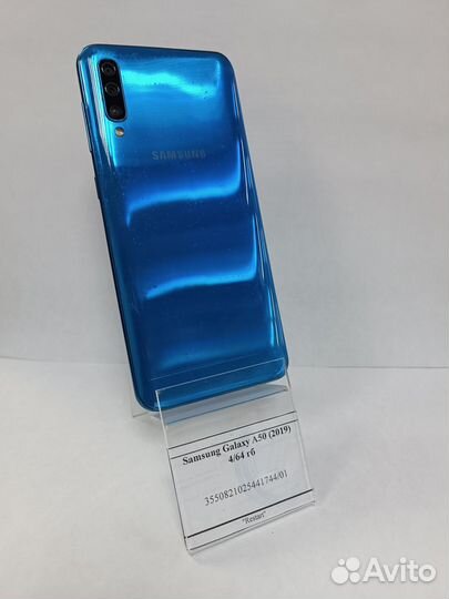 Samsung Galaxy A50, 4/64 ГБ