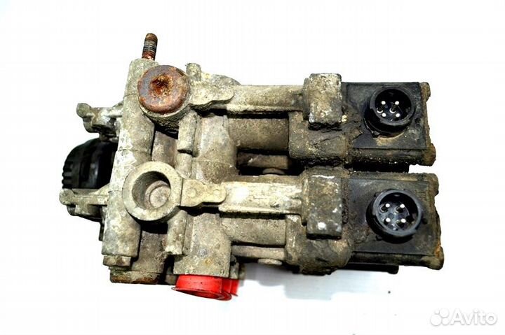 Главный кран уровня пола DAF XF95 (01.02-12.06)