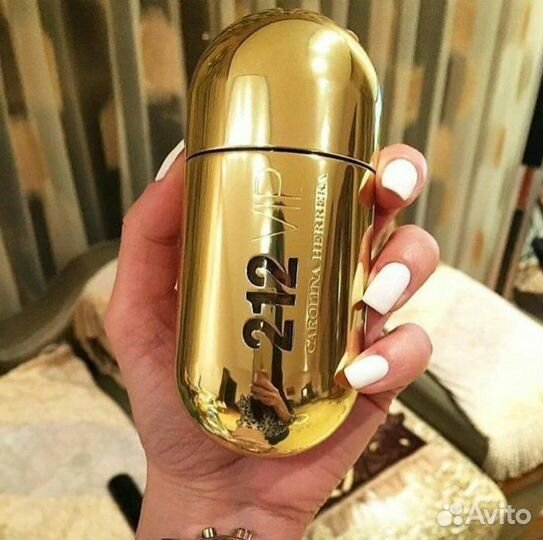 Carolina Herrera 212 VIP женские духи