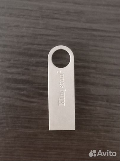 Usb флешка на 8 и 16 GB