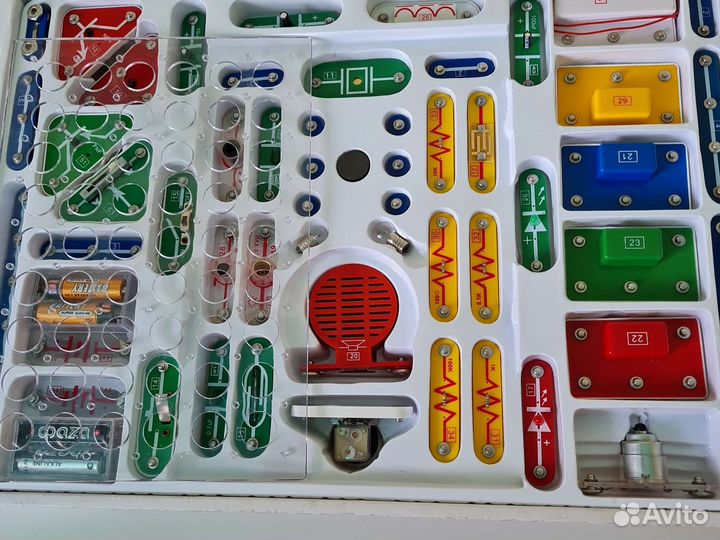 Электронный конструкторЗнаток