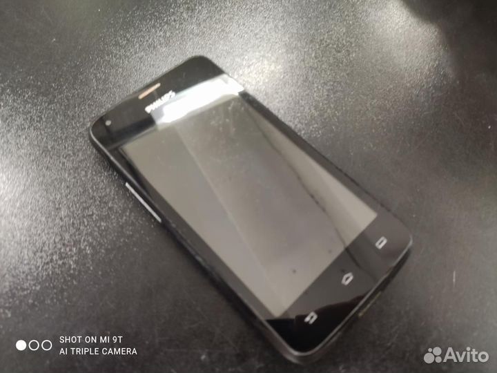 Смартфон Philips Xenium W3568